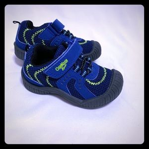 Like New Oshkosh toddler boys sneakers
